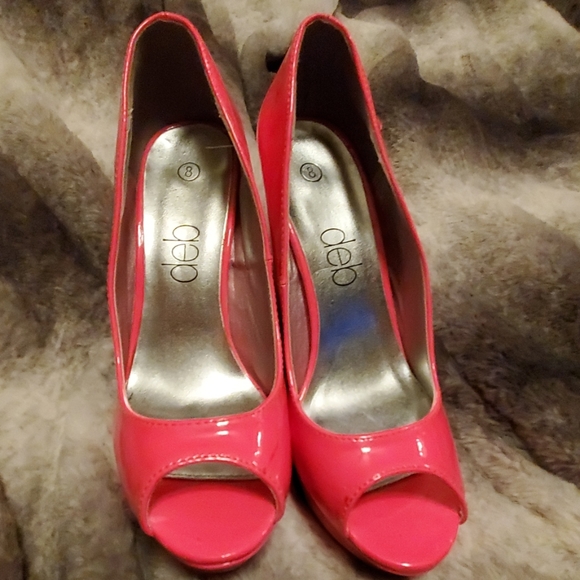 Heels - Picture 2 of 4